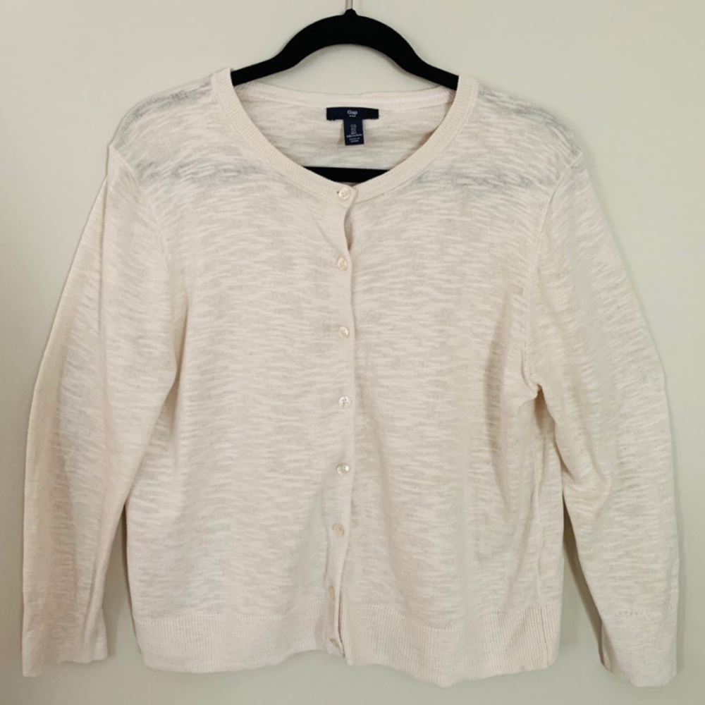 Gap cardigan